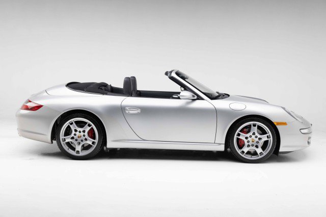 Used 2006 Porsche 911 Carrera S RWD image 15