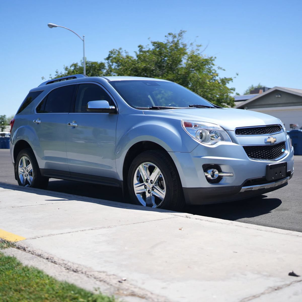 Used 2015 Chevrolet Equinox LTZ w/ LPO, Protection Package AWD/4WD image 17