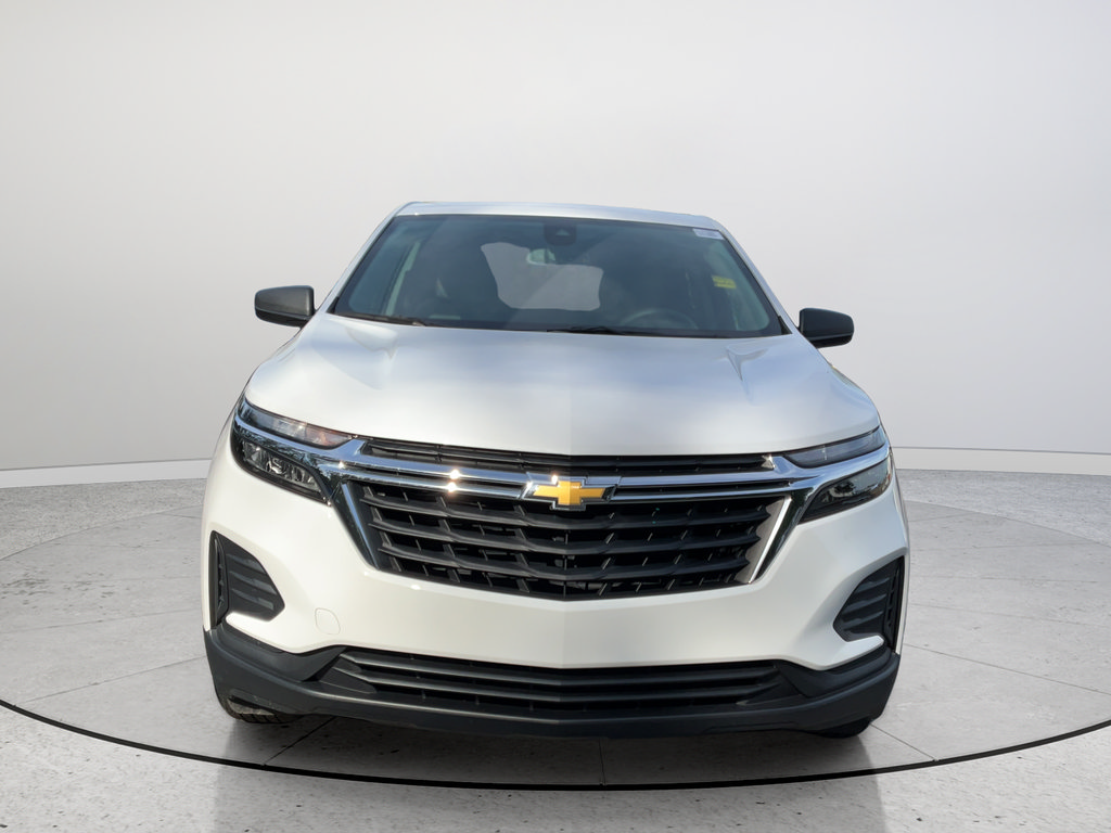 Certified 2024 Chevrolet Equinox LS w/ LS Convenience Package FWD image 4