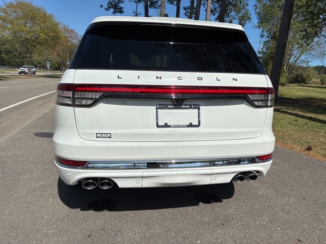 Certified 2025 Lincoln Aviator Black Label AWD/4WD image 4