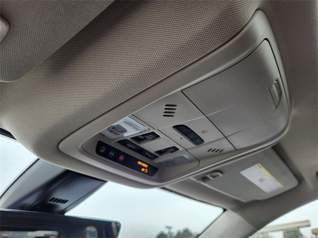 Used 2021 GMC Acadia Denali w/ Denali Technology Package image 27