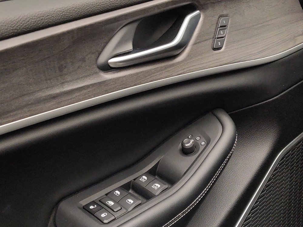 Used 2022 Jeep Grand Cherokee Limited RWD image 27