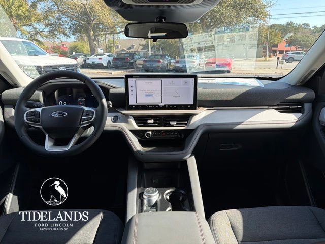 New 2026 Ford Explorer Active image 14