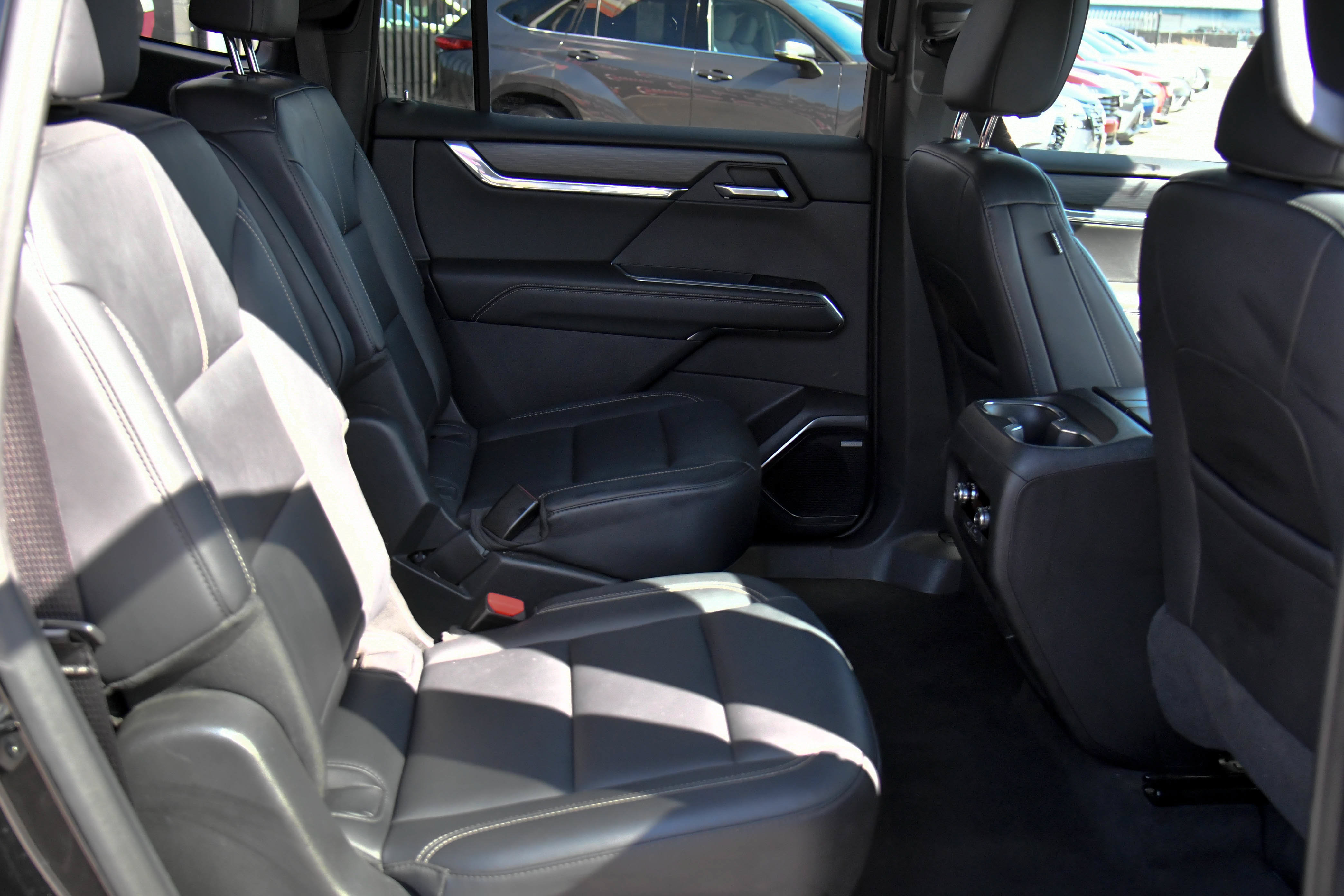 Used 2024 GMC Acadia Elevation AWD/4WD image 52
