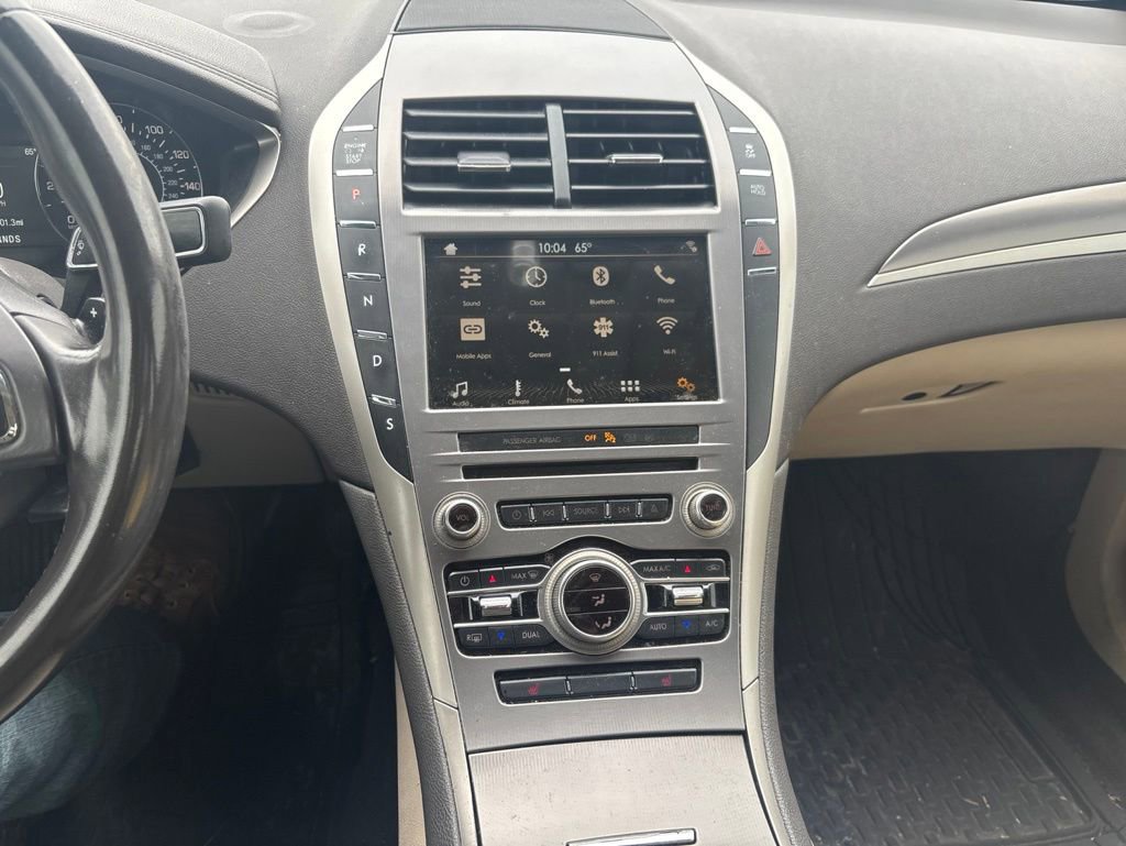 Used 2017 Lincoln MKZ Premiere FWD image 10