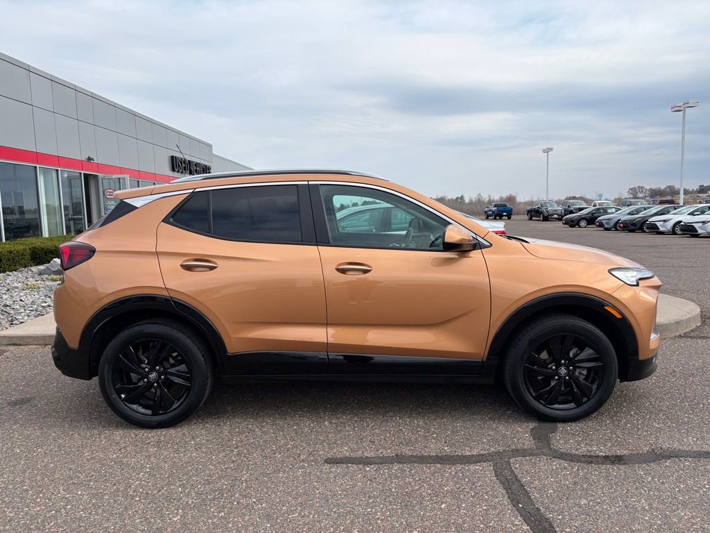 Used 2024 Buick Encore GX Sport Touring AWD/4WD image 2