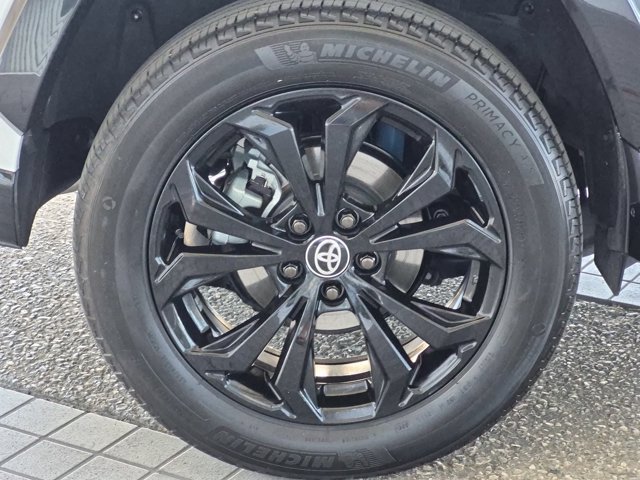 Used 2024 Toyota RAV4 XSE w/ Weather Package AWD/4WD image 13