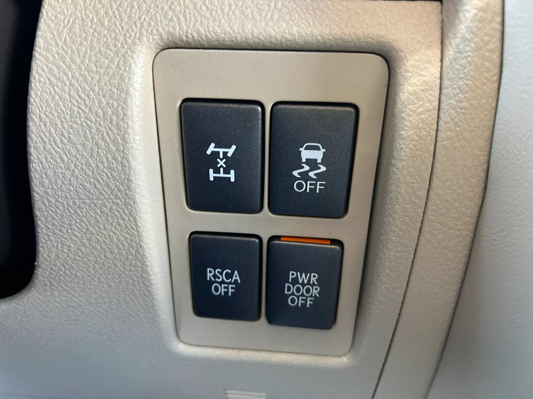 Used 2010 Lexus LX 570 LX 570 Sport Utility 4D image 47