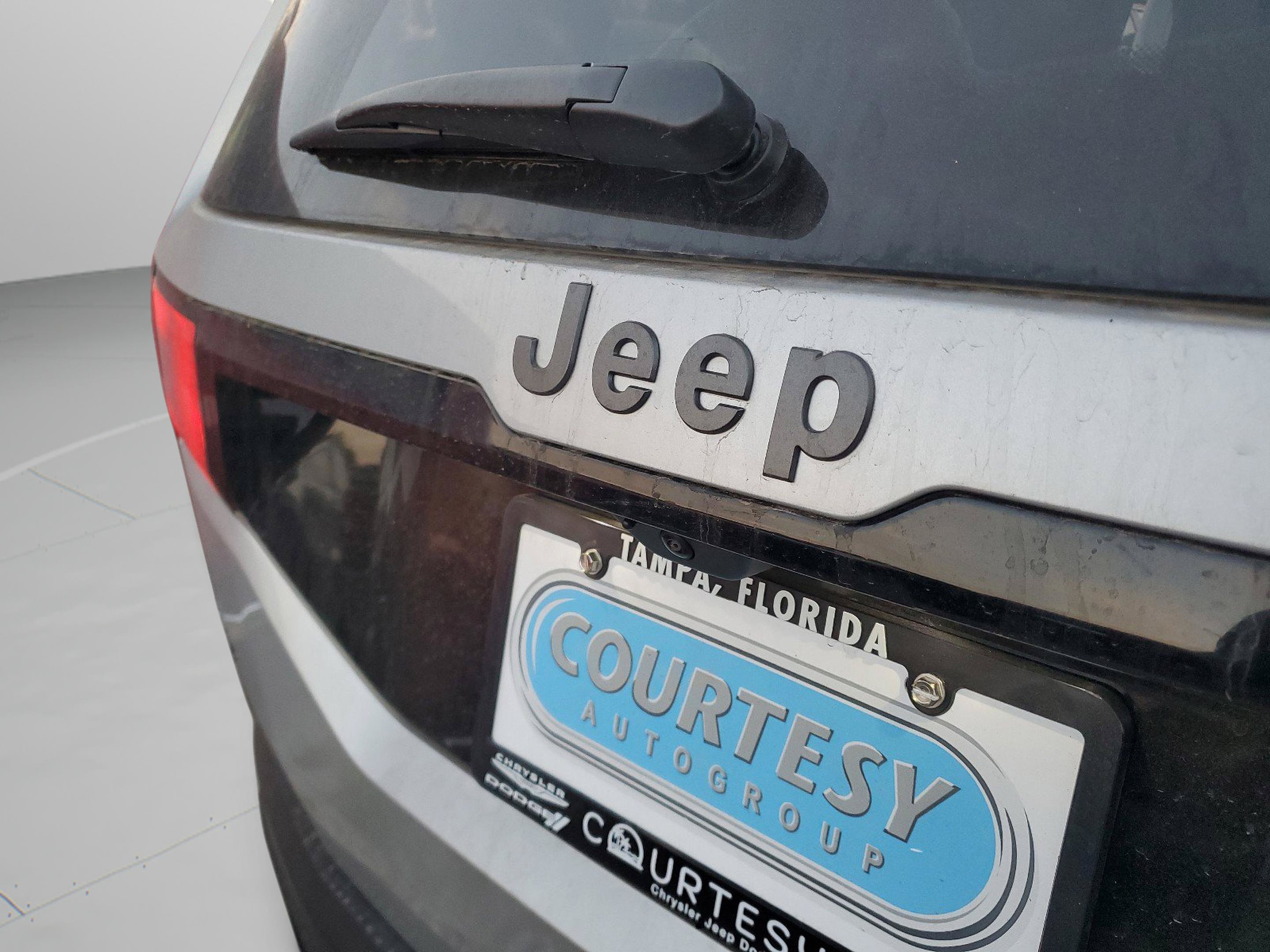 New 2026 Jeep Cherokee Overland w/ Advanced Pro Tech Group AWD/4WD image 32