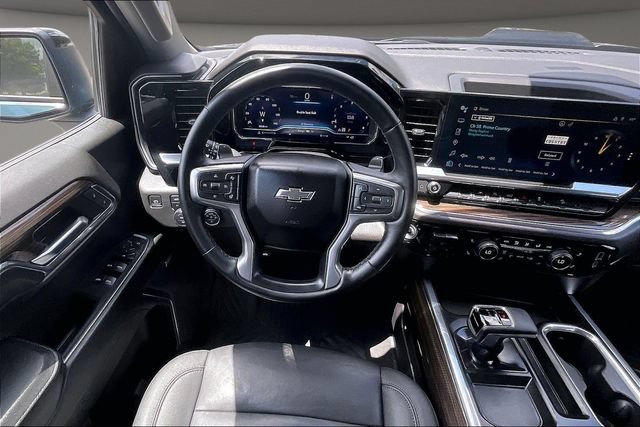Used 2024 Chevrolet Silverado 1500 LT Trail Boss w/ Convenience Package II AWD/4WD image 5
