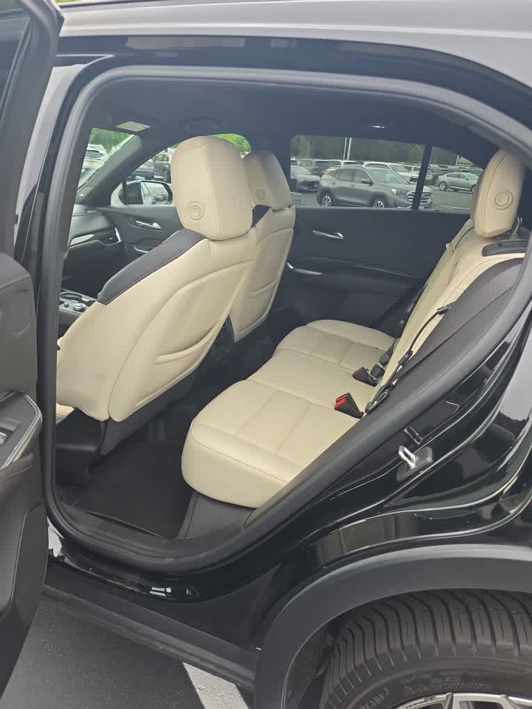 Used 2021 Cadillac XT4 Sport AWD/4WD image 6