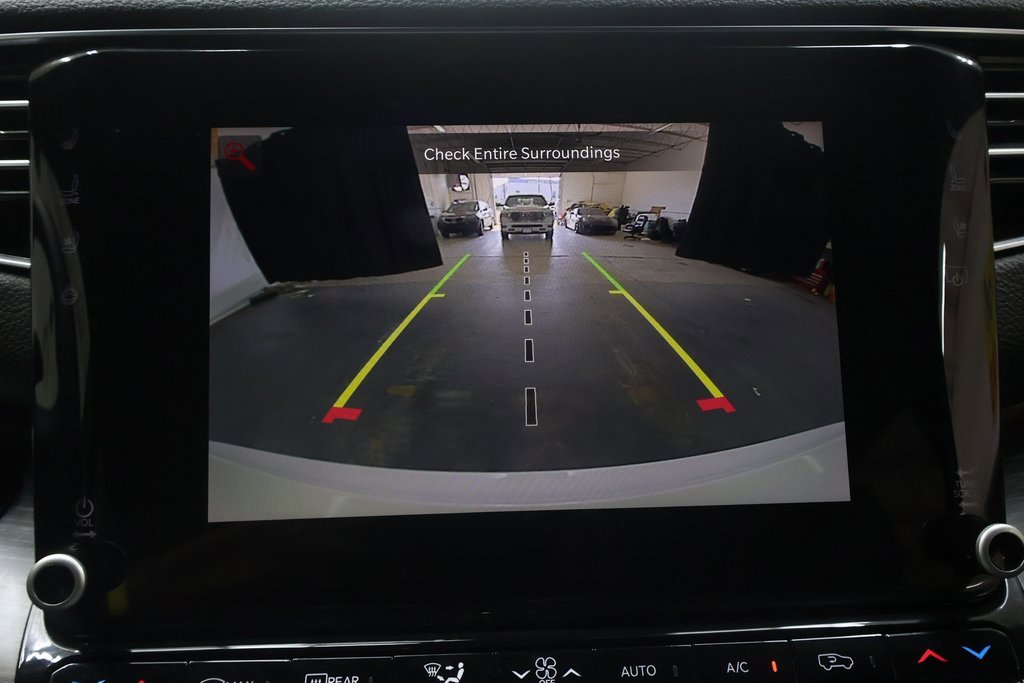 Used 2024 Jeep Wagoneer Series II w/ Flexible Seating Group image 27