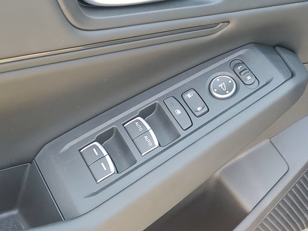 Used 2025 Honda Accord SE image 22