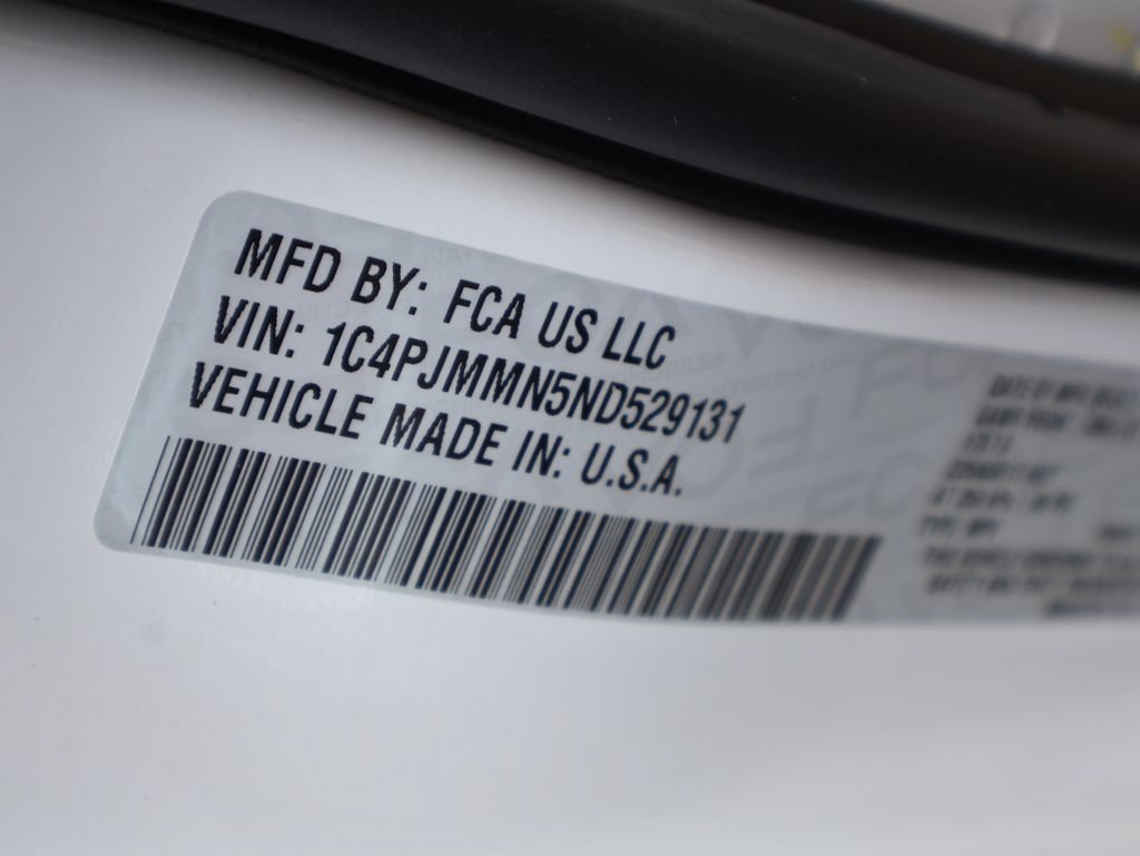 Used 2022 Jeep Cherokee Latitude Lux AWD/4WD image 41