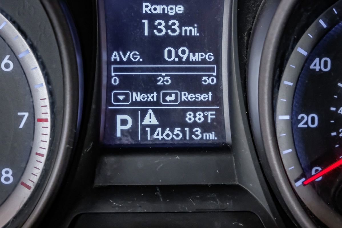 Used 2014 Hyundai Santa Fe Sport w/ Popular Equipment Package 02 image 19