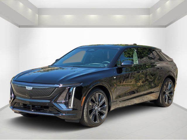 New 2026 Cadillac Lyriq Signature Sport w/ LPO, Floor Liner Package image 3