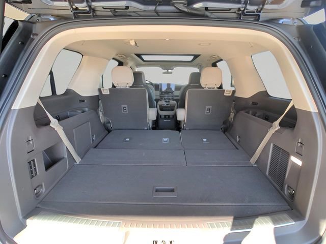 Used 2023 Lincoln Navigator Reserve image 18