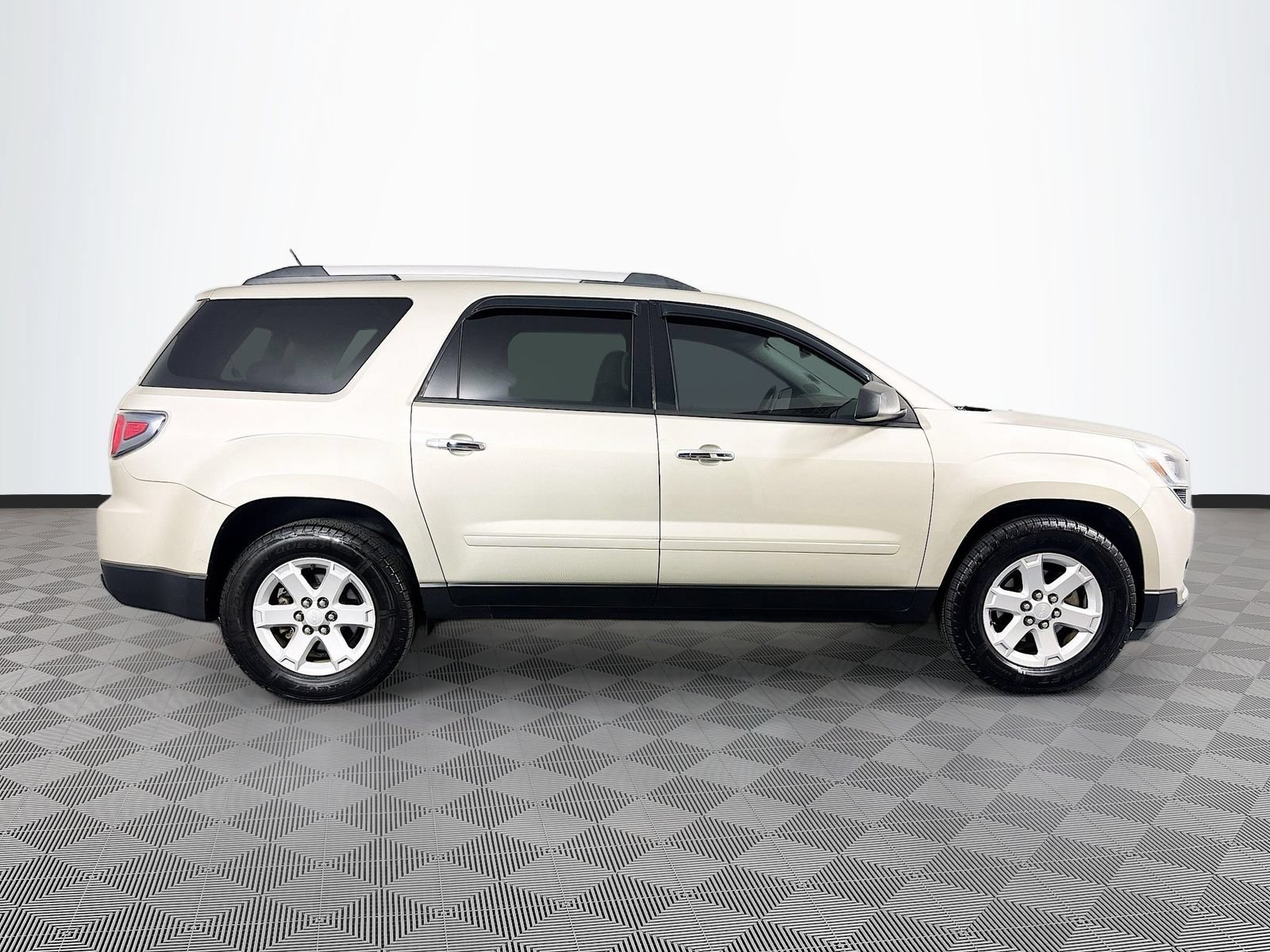 Used 2013 GMC Acadia SLE FWD image 8