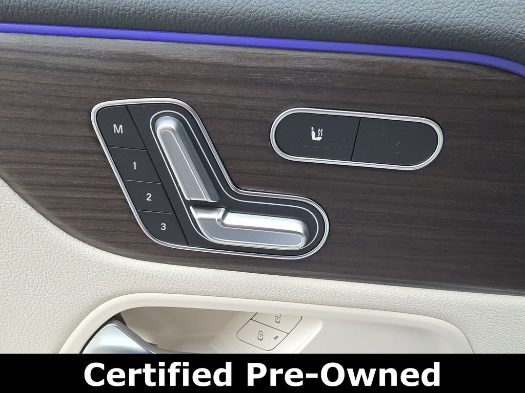 Certified 2025 Mercedes-Benz GLA 250 4MATIC image 33