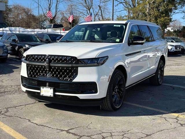 New 2026 Lincoln Navigator L Black Label AWD/4WD image 2