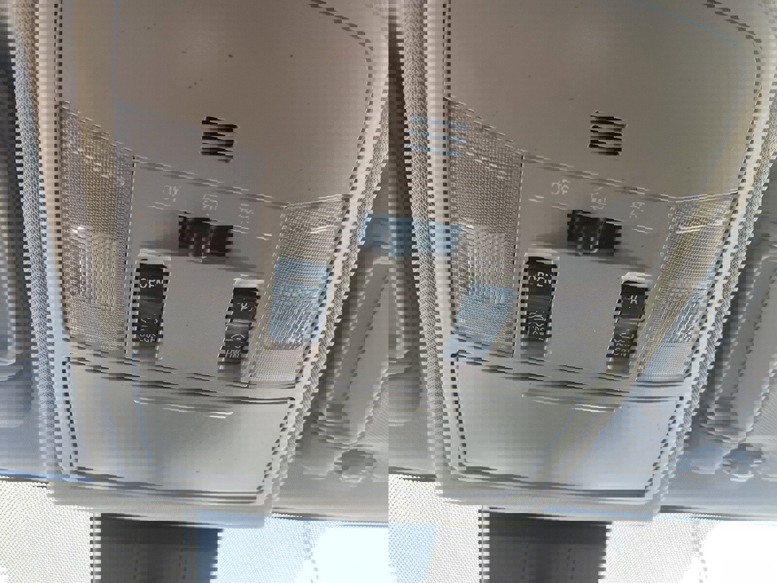 Used 2018 Toyota RAV4 Adventure image 12