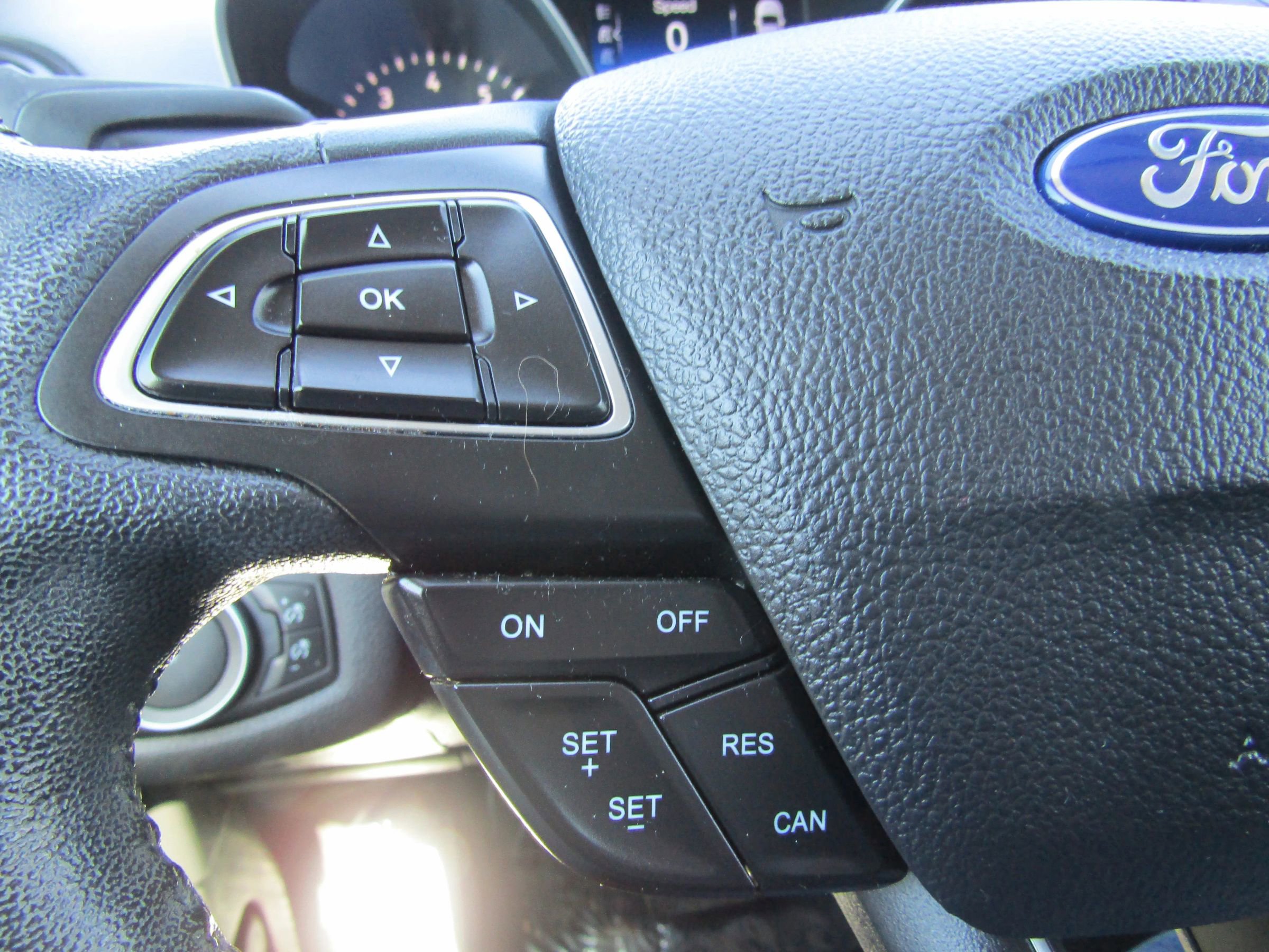 Used 2017 Ford Escape SE w/ SE Leather Comfort Package FWD image 32