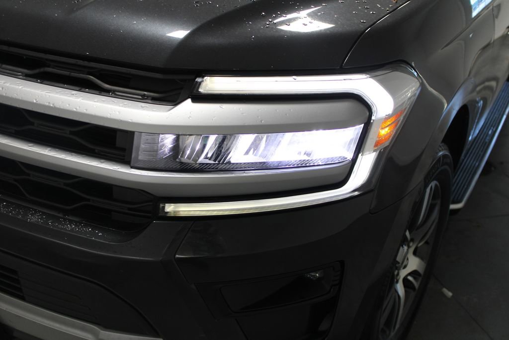Used 2023 Ford Expedition XLT image 56