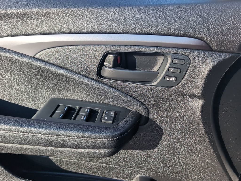 Used 2023 Honda Passport EX-L image 26