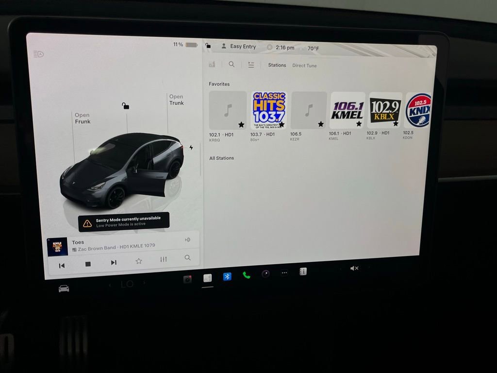 Used 2023 Tesla Model Y Performance image 17