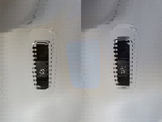 Used 2021 Mercedes-Benz GLB 250 4MATIC image 17