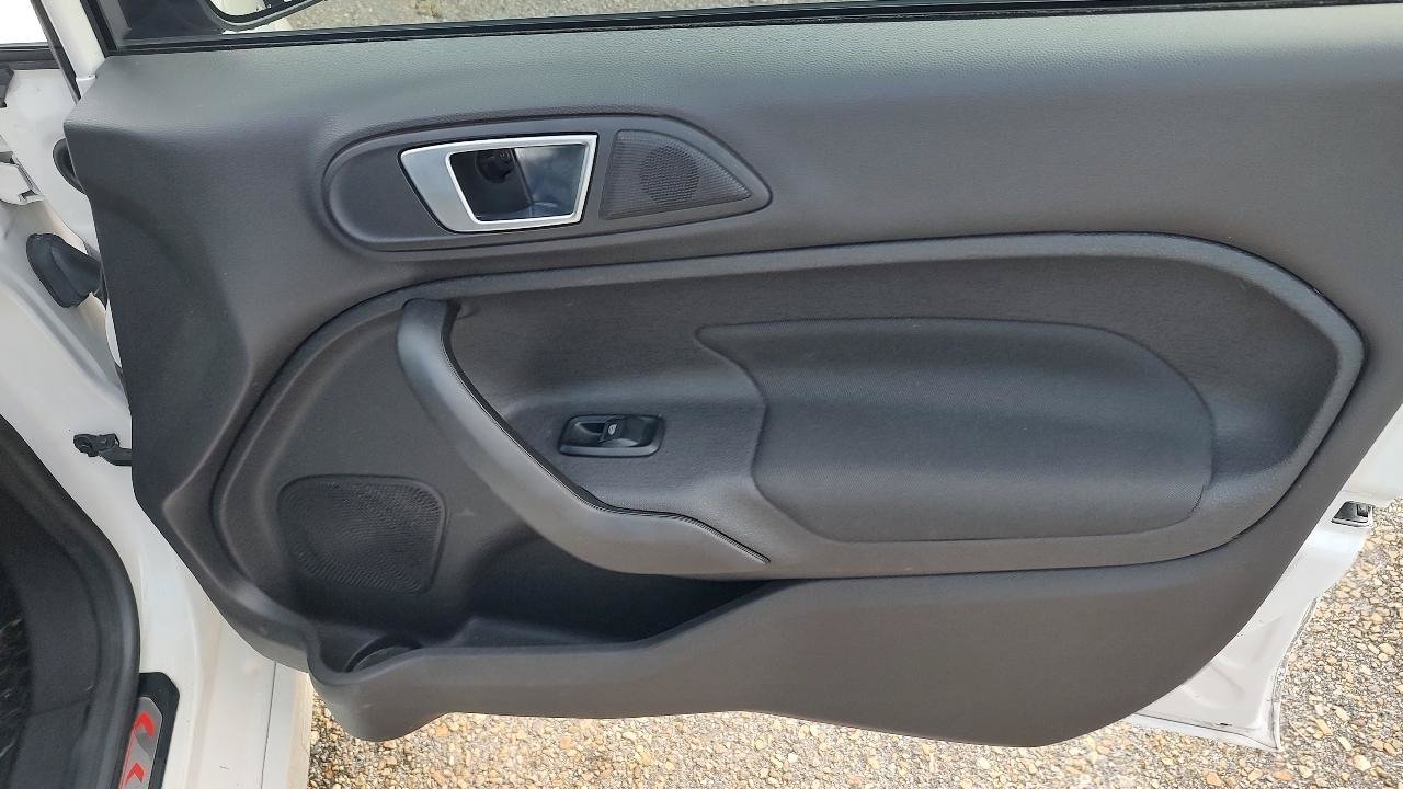 Used 2017 Ford Fiesta ST FWD image 21
