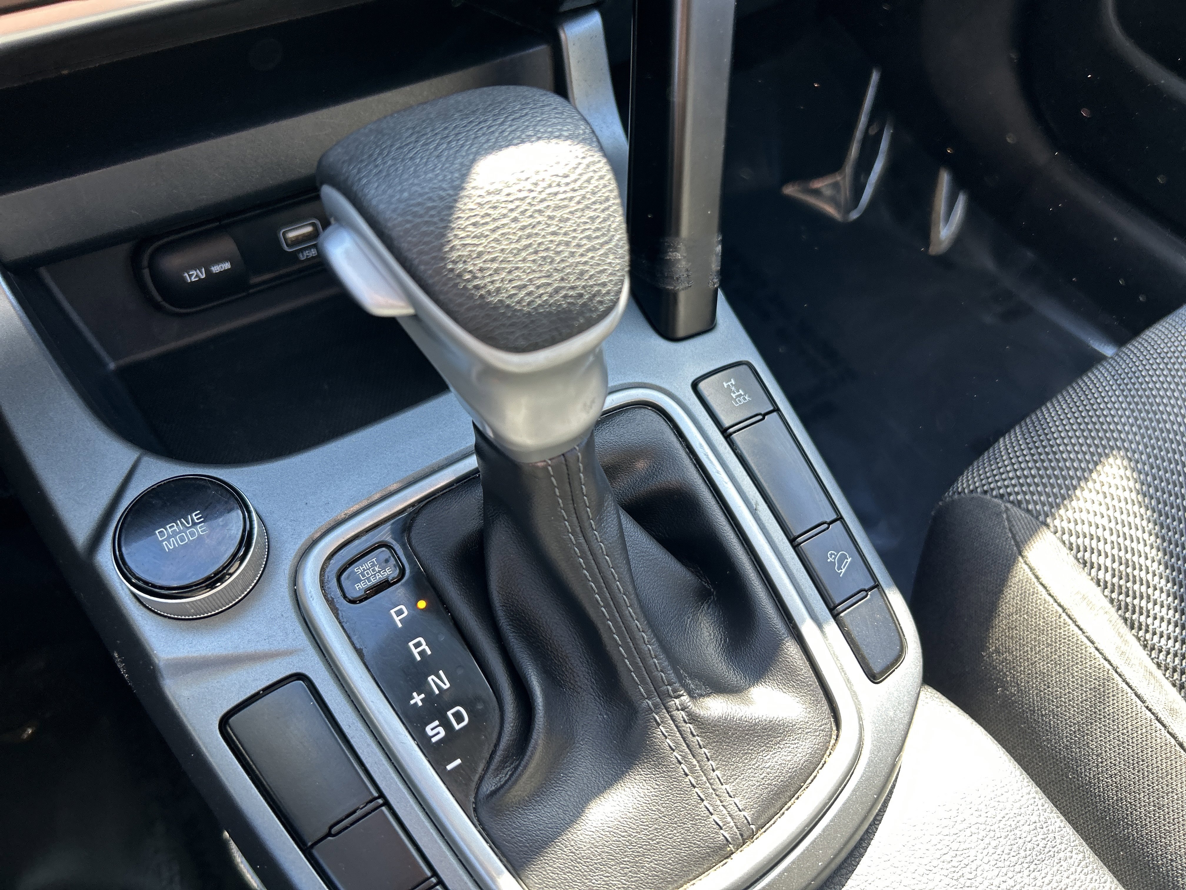 Used 2021 Kia Seltos LX image 24