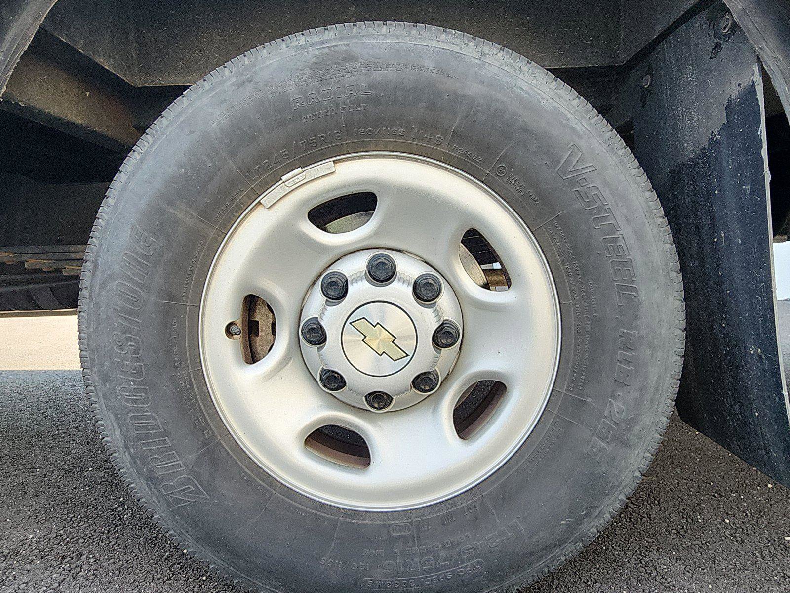 Used 2022 Chevrolet Express 3500 w/ Power Convenience Package image 9