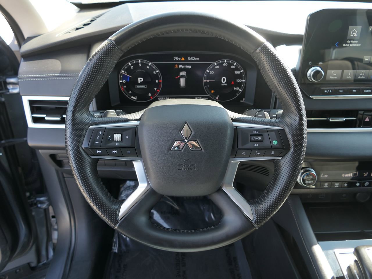 Used 2024 Mitsubishi Outlander SE image 18