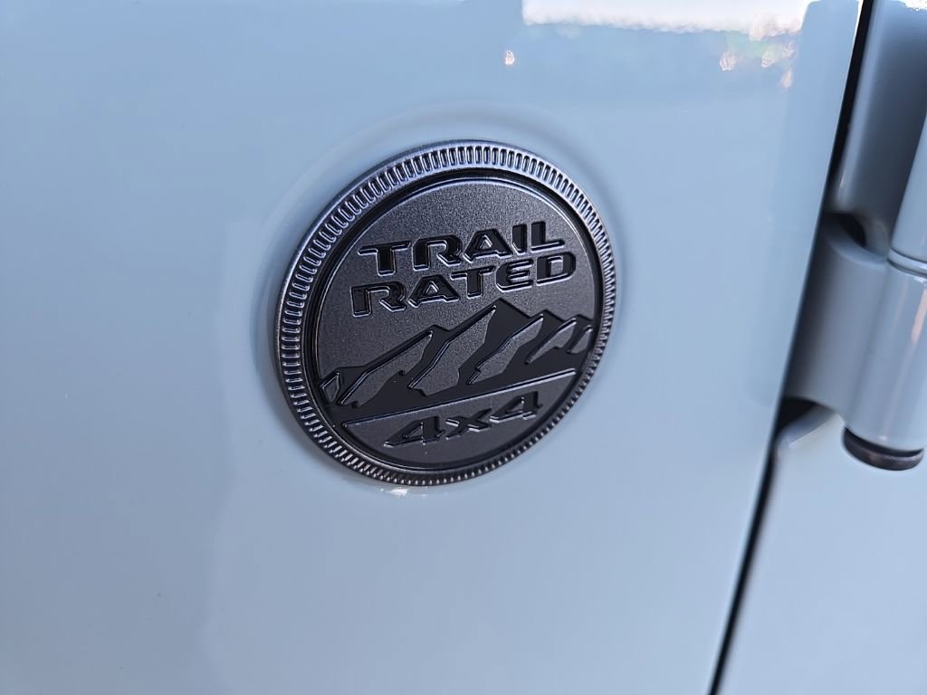 Used 2024 Jeep Wrangler Sport S image 16