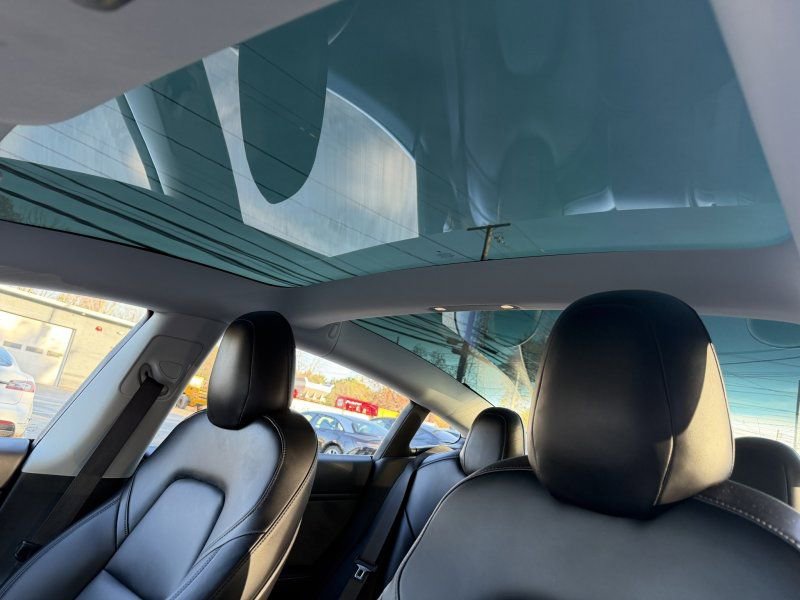 Used 2018 Tesla Model 3 Long Range AWD/4WD image 19