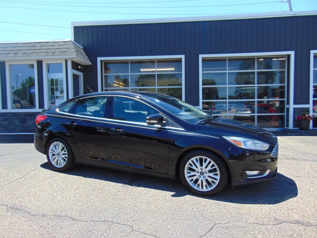Used 2016 Ford Focus Titanium w/ Titanium Technology Package
