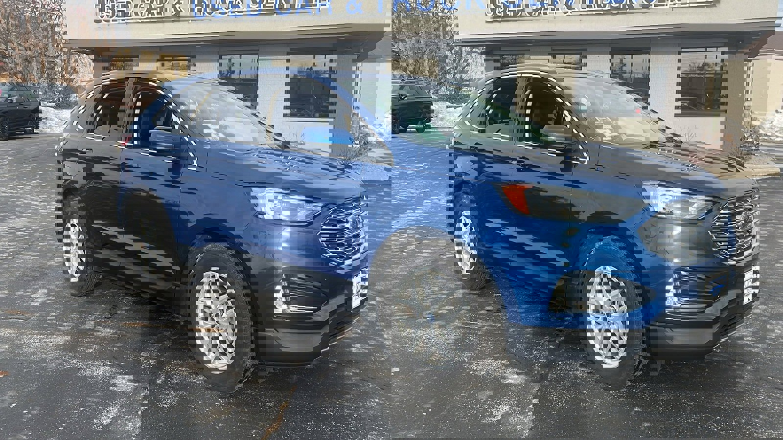 Used 2022 Ford Edge SEL w/ Convenience Package image 2