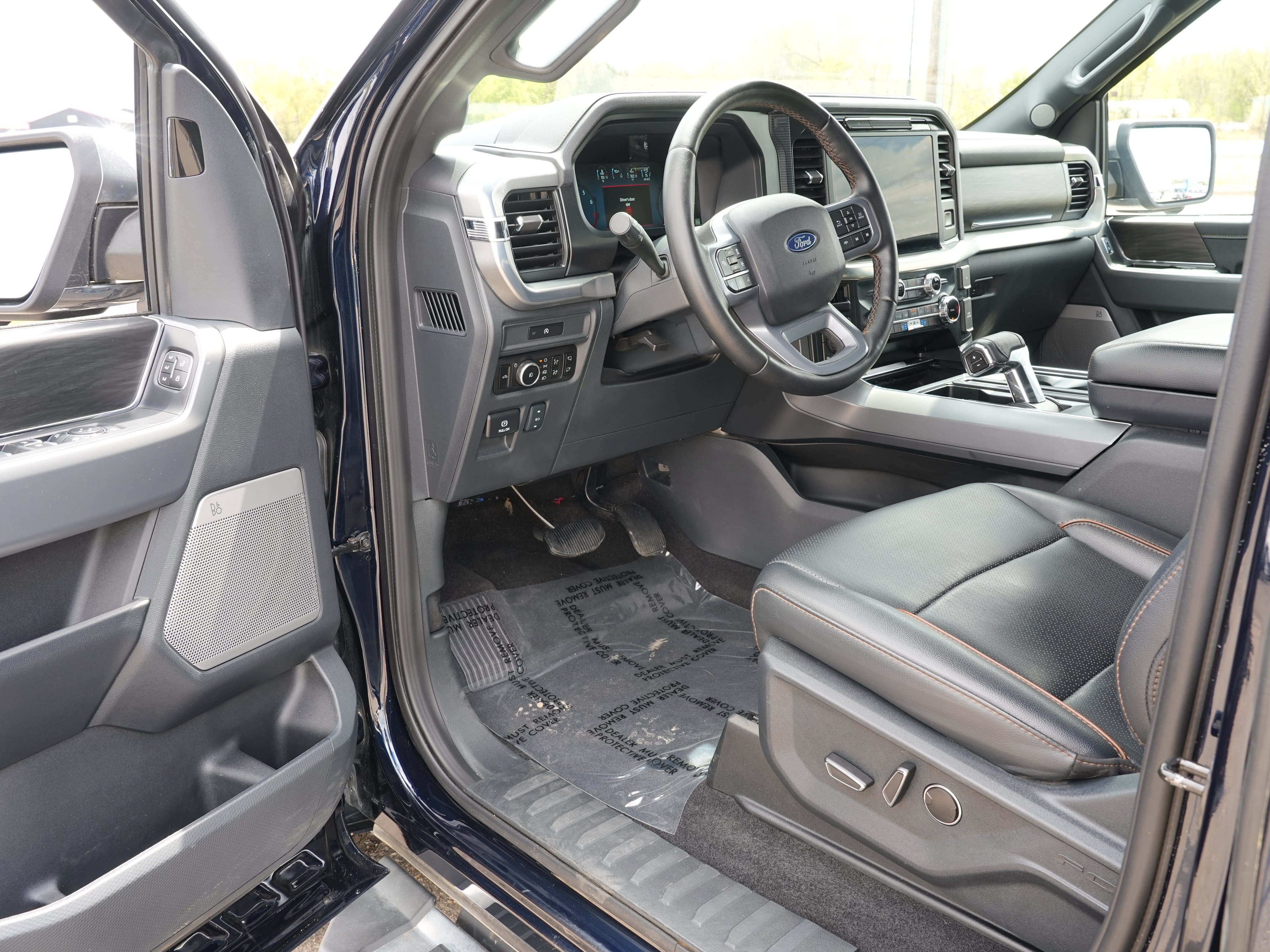Used 2025 Ford F150 Lariat w/ Equipment Group 502A High AWD/4WD image 15