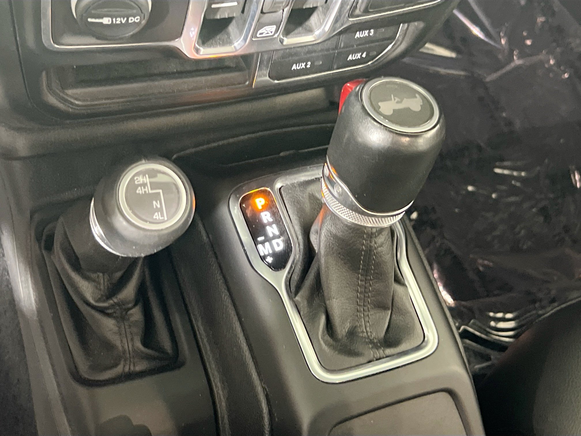 Used 2020 Jeep Wrangler Unlimited Sahara AWD/4WD image 17