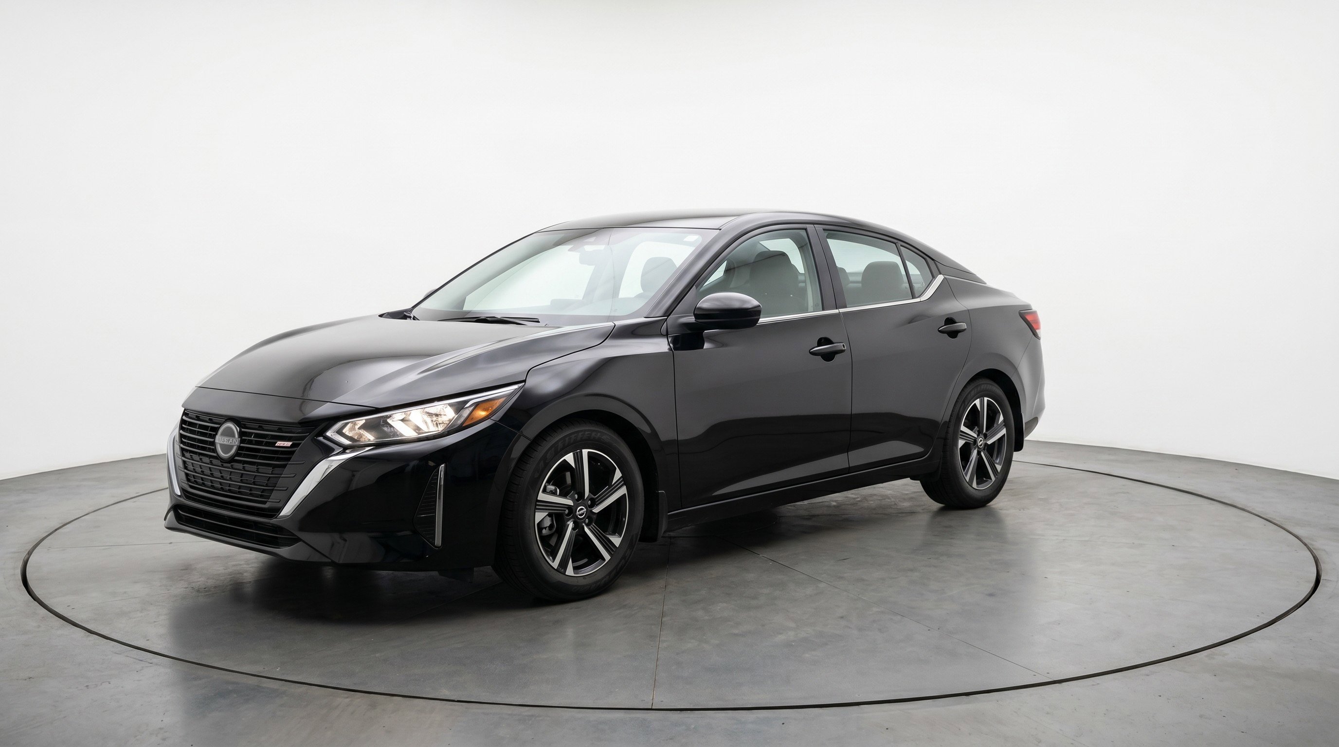 Used 2025 Nissan Sentra SV FWD image 3