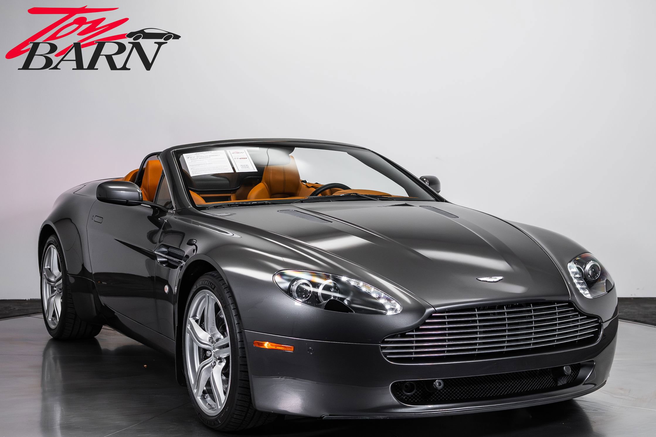 Used 2009 Aston Martin V8 Vantage Roadster RWD image 7
