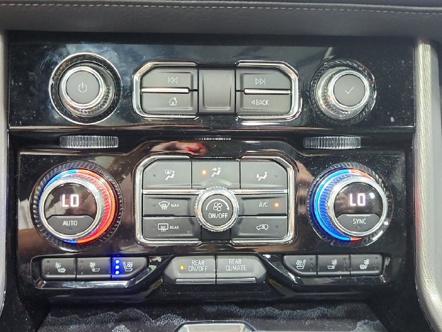 Used 2023 GMC Yukon XL Denali AWD/4WD image 20