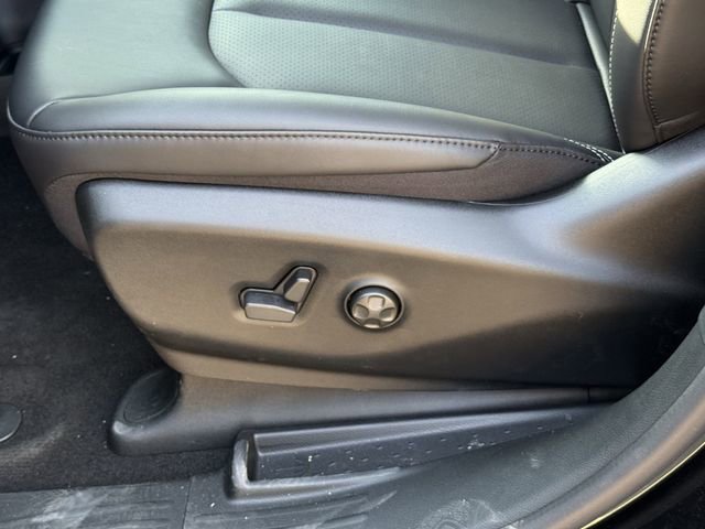New 2026 Chrysler Pacifica Select w/ S Appearance Package FWD image 13