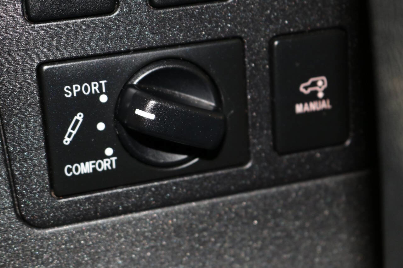 Used 2020 Toyota Sequoia Platinum image 62