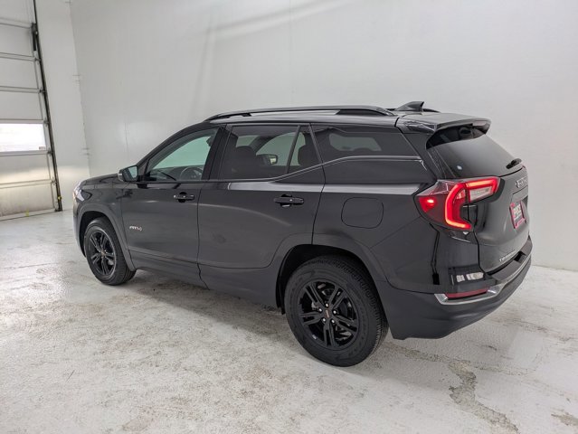 Used 2023 GMC Terrain AT4 image 8