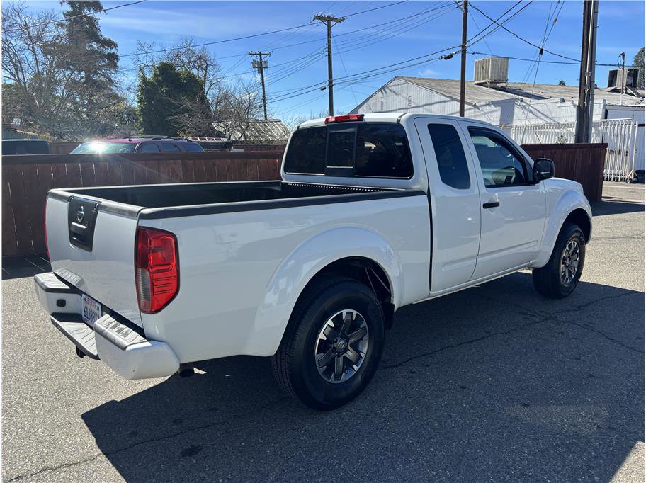 Used 2016 Nissan Frontier Desert Runner image 7