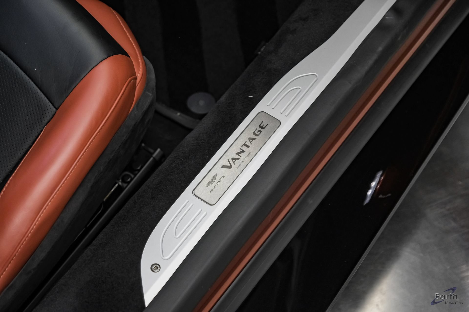 Used 2019 Aston Martin V8 Vantage Coupe RWD image 56