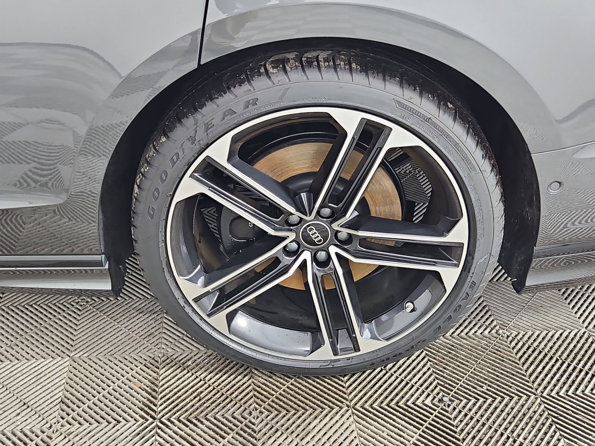 New 2026 Audi A8 L 3.0T image 12