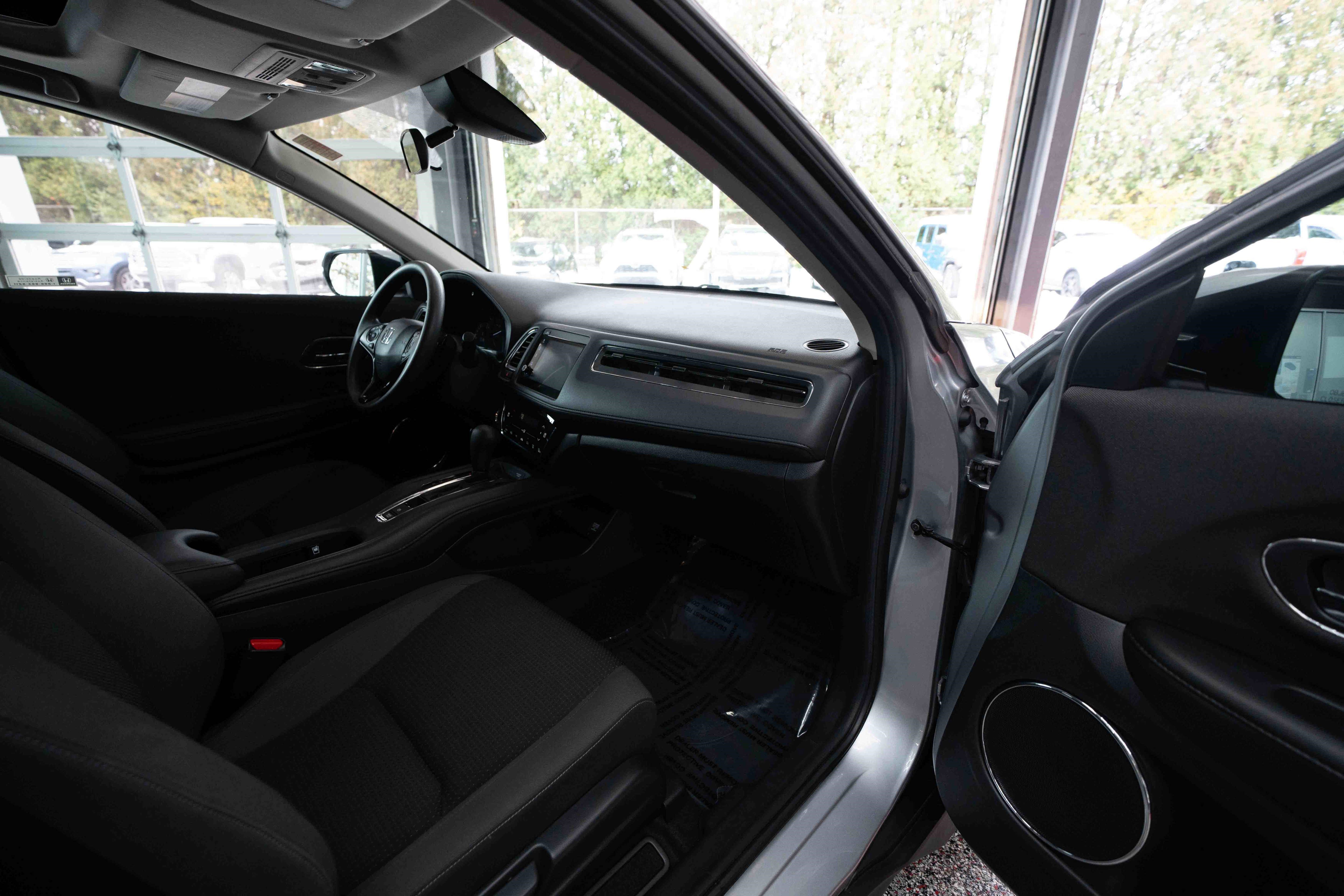 Used 2020 Honda HR-V EX image 26